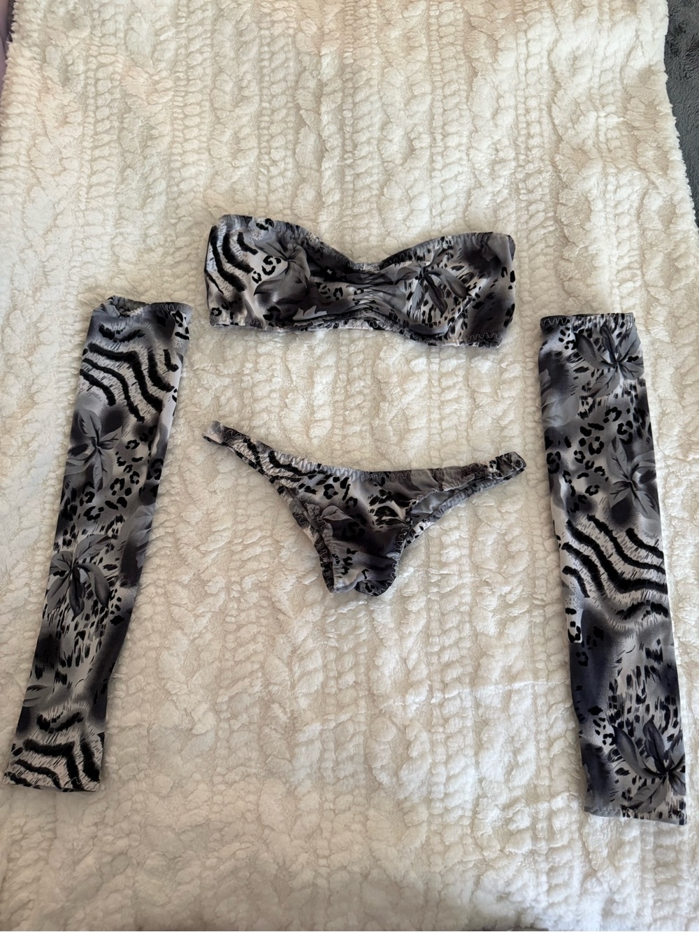Animal-Print Bandeau Bikini Set with Arm Sleeves - Gray/Black